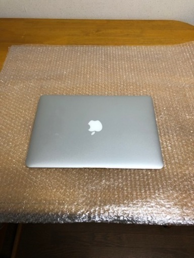 MacBook Air 11インチ ①