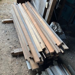 木材 190cm 軽トラ荷台 1杯分 300kg  DIYなどに