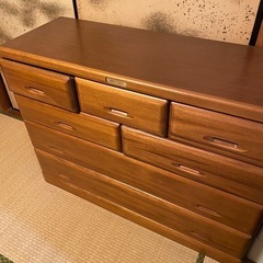 格安でお譲りします。タンスの画像