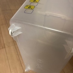定価1,600円　米びつストッカー　15kg用の画像