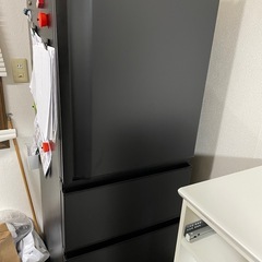 2023年モデル　TOSHIBA 冷蔵庫　326L 