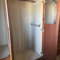 【無料】タンスとクローゼット（代理投稿）の画像