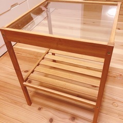 【ほぼ新品】IKEA NESNA ベッドサイドテーブルの画像