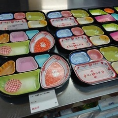 高齢者向け配食サービスの盛り付け　6/16再掲載