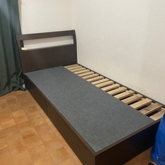 シングルベッド　　　