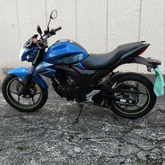 スズキ　ジクサー150 中型バイク　の画像