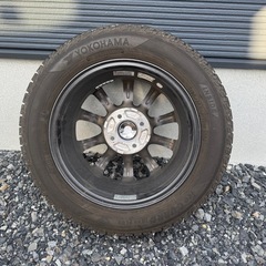 YOKOHAMAスタッドレスタイヤ　ルーミー　の画像