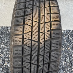 YOKOHAMAスタッドレスタイヤ　ルーミー　の画像