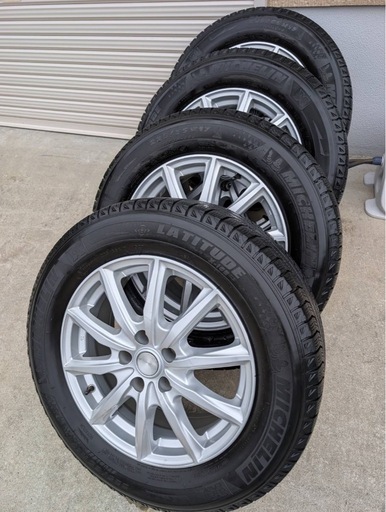 アルミホイール17×7J スタッドレスタイヤ付き (225/65R17)