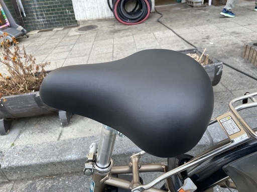 『ＳＡＬＥ　３０％』　電動自転車　ヤマハ　２６インチ　バッテリー　８．９ＡＨ　充電器　付き　ゴールド　配達可能