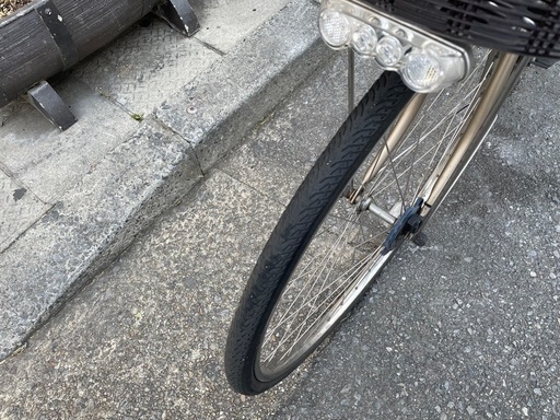 『ＳＡＬＥ　３０％』　電動自転車　ヤマハ　２６インチ　バッテリー　８．９ＡＨ　充電器　付き　ゴールド　配達可能