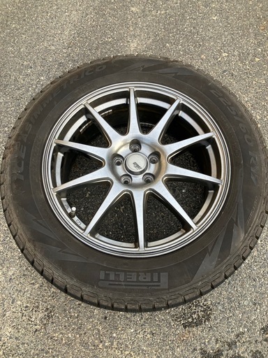 スタッドレスタイヤ