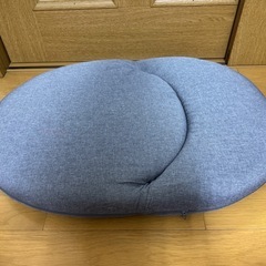 ニトリ 収納座椅子 サーフ 洗えるカバー付きの画像
