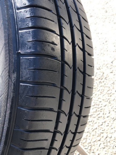 車のパーツ タイヤ、ホイール