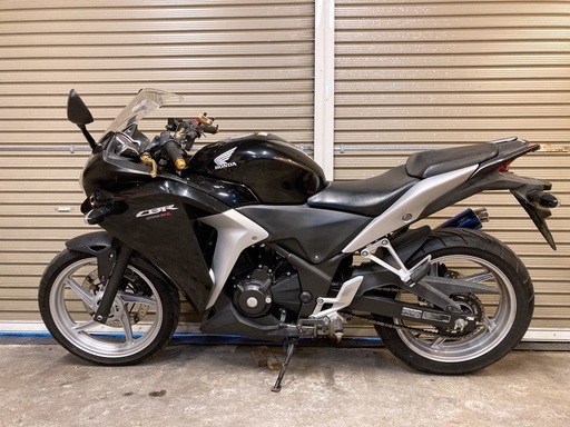 ホンダ　CBR250R 配送可能　支払いは現金or振り込みも可能