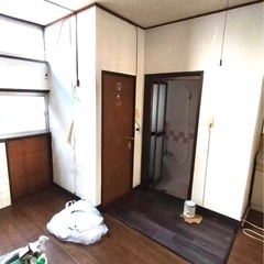 トイレが狭過ぎドアを少し外側に出したい - 手伝って/助けて