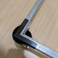 金属製架台　台正方形幅65cm高さ16.5cmの画像