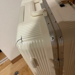 【1000円】多機能スーツケース(傷あり)の画像