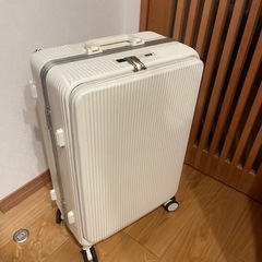 【1000円】多機能スーツケース(傷あり)の画像