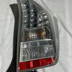 プリウス30  テールランプ左右美品
