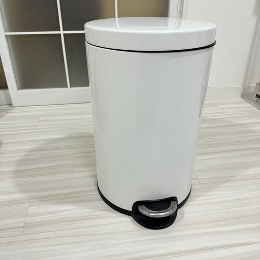 ※引き渡し先決まりました　ペダル　ダストボックス　20L　ゴミ箱