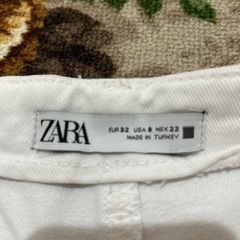 ZARA 2回着用 デニムパンツの画像