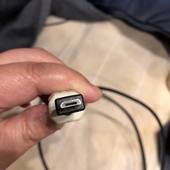 なんかのケーブルの画像