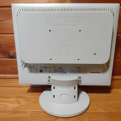 【中古動作確認品】NEC　LCD172V　17インチ液晶モニター　ホワイトの画像