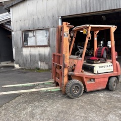 フォークリフト　トヨタ　1.5t 爪延長1.5m　