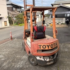 フォークリフト　トヨタ　1.5t 爪延長1.5m　の画像
