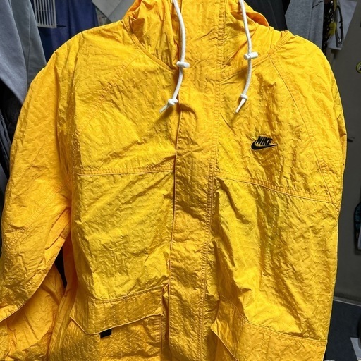 新品‼️NIKEナイロンウインドブレーカー‼️黄色サイズXXL‼️