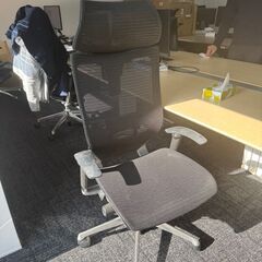 Baronの高級オフィスチェアを安く譲りますの画像