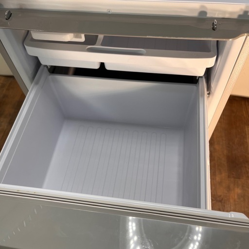 G104 SHARP 冷蔵庫 350L 2022年製 両開き扉 便利な両開きドア！SHARP