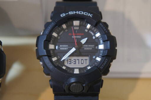 腕時計 CASIO G-SHOCK  GA-800