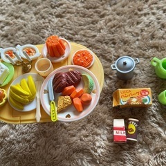 シルバニア　赤い屋根の大きなお家と小物、お人形の画像