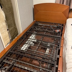 シモンズ電動ベッド