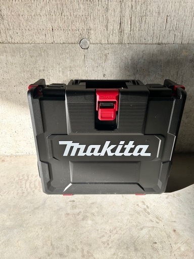 ①　新品、未開封　マキタ40V max 充電式インパクトドライバー　TD002GRDX  バッテリー2個、充電器付