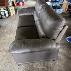 ソファー３人掛けの画像