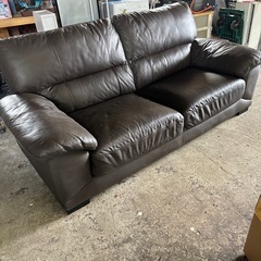 ソファー３人掛けの画像