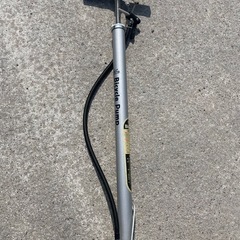自転車空気入れ
