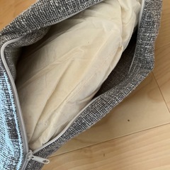 クッション　2種類ずつ　まとめの画像