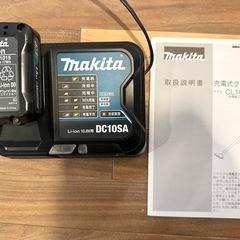 マキタ コードレス掃除機CL107 充電器　説明書付きの画像