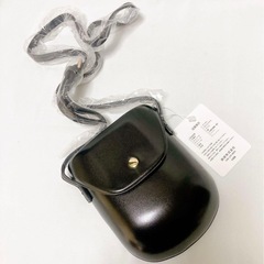 【新品】フェイクレザー ミニ ショルダーバッグ ワンショルダーの画像
