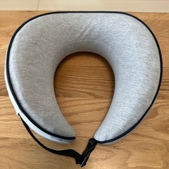 ネックピロー【使用回数数回のみです】の画像