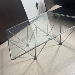 【お渡し予定あり】ガラステーブルの画像