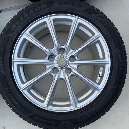 VRX3（235/50R18） 