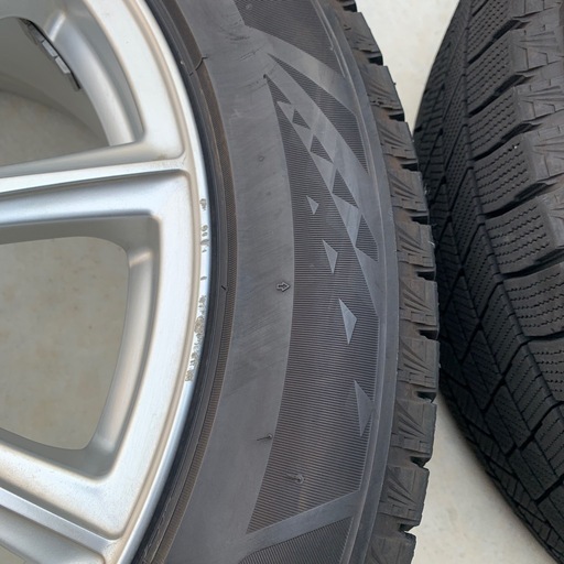 VRX3（235/50R18） 