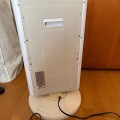 ハロゲンヒーター　イオン式　　リモコン付の画像