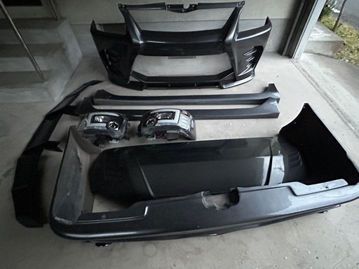 ハイエース　ESSEXフロント.リアバンパーその他