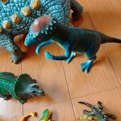 恐竜のフィギュア　セットの画像
